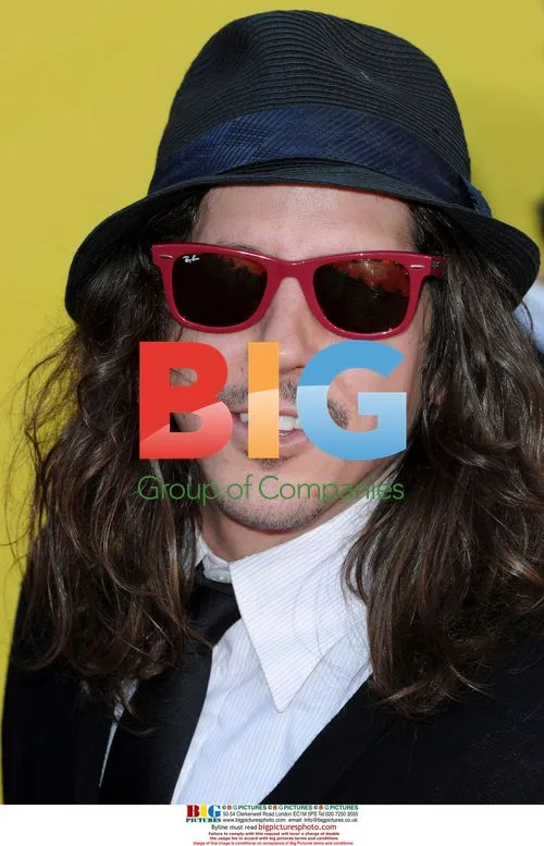 2008 MTV VMA - Cisco Adler