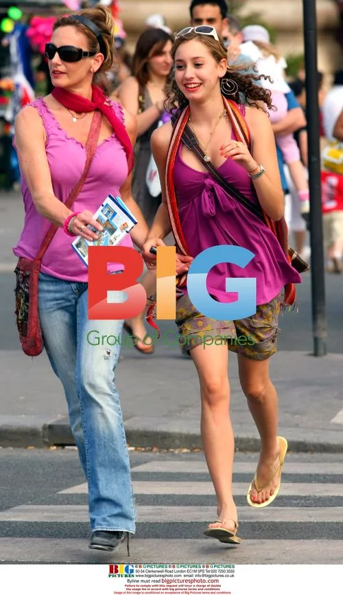Jazmine Grimaldi visits Paris with friend