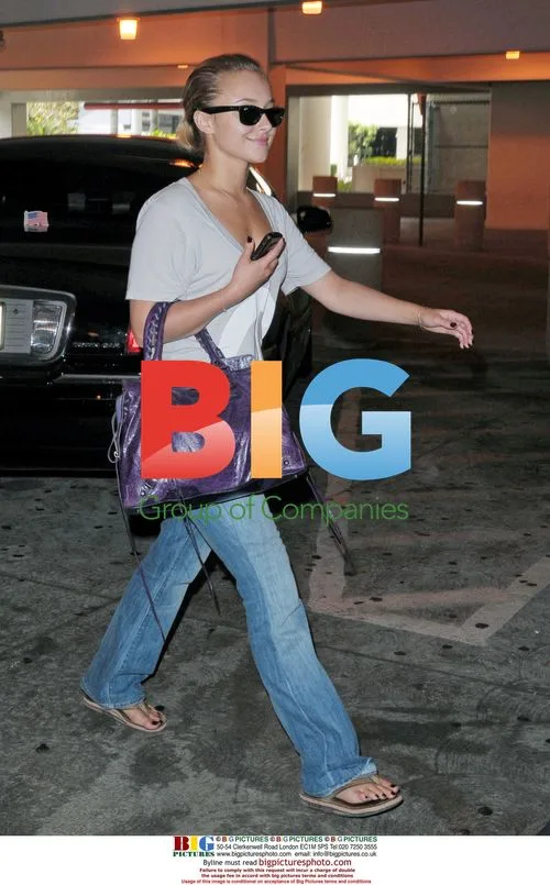 Hayden Panettiere Lands at LAX