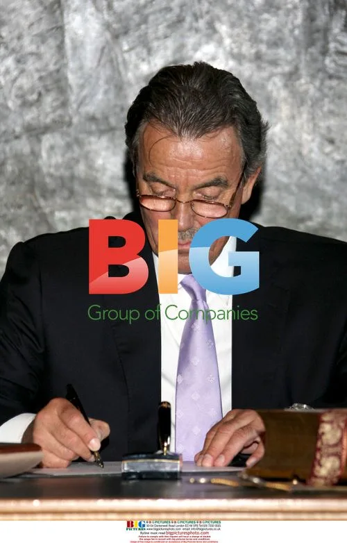 Eric Braeden Signs Hamburg Golden Book