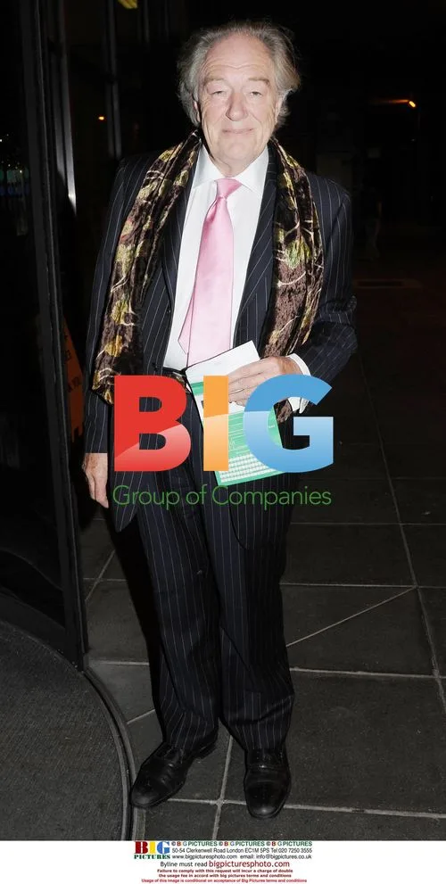 Late Late Show with Sir Michael Gambon, Jimmy Carr, Trinny & Susannah