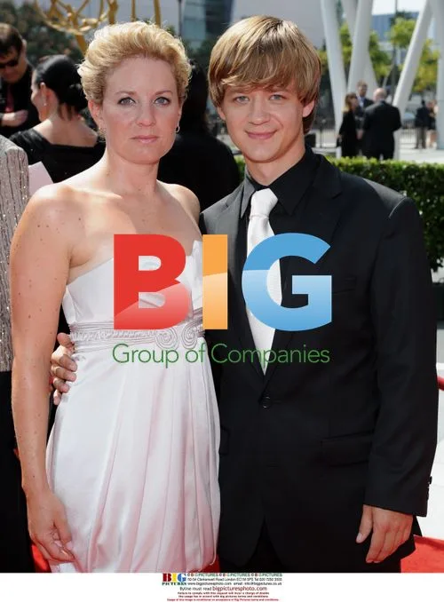 Jason Earles at 2008 Primetime Creative Arts Emmys