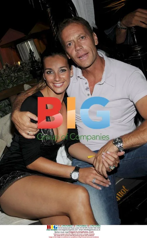 Rocco Siffredi dances with wife