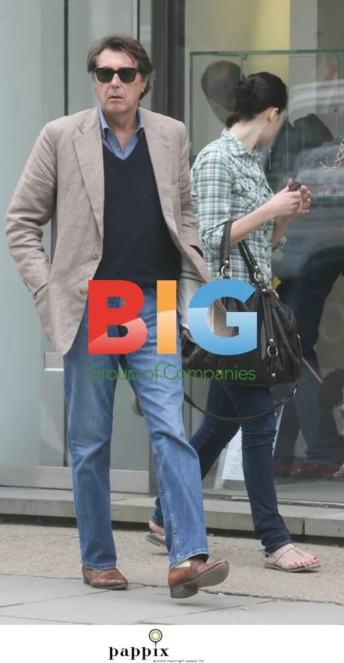 Bryan Ferry grabs coffee with ex-girlfriend