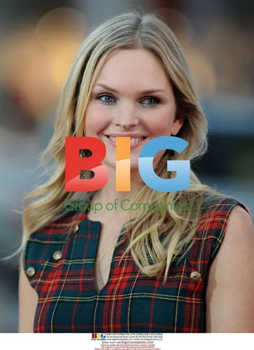 Sunny Mabrey at "Eagle Eye" premiere