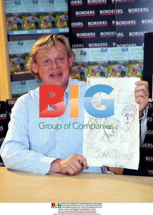 Martin Clunes Book Signing in Glasgow
