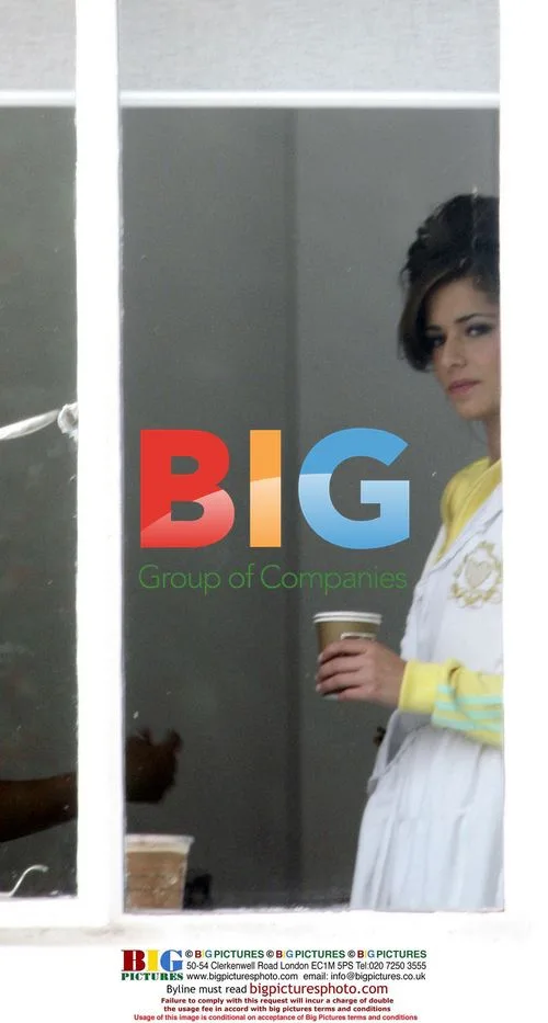 Girls Aloud Arrive for Nintendo Advert