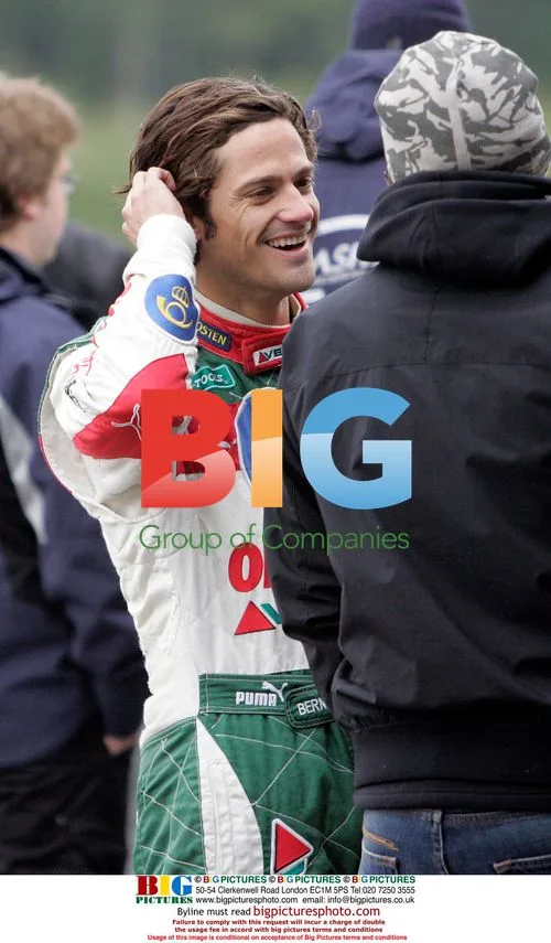 Prince Carl Philip Races Porsche