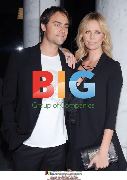 Charlize Theron and Stuart Townsend at "Battle in Seattle" screening