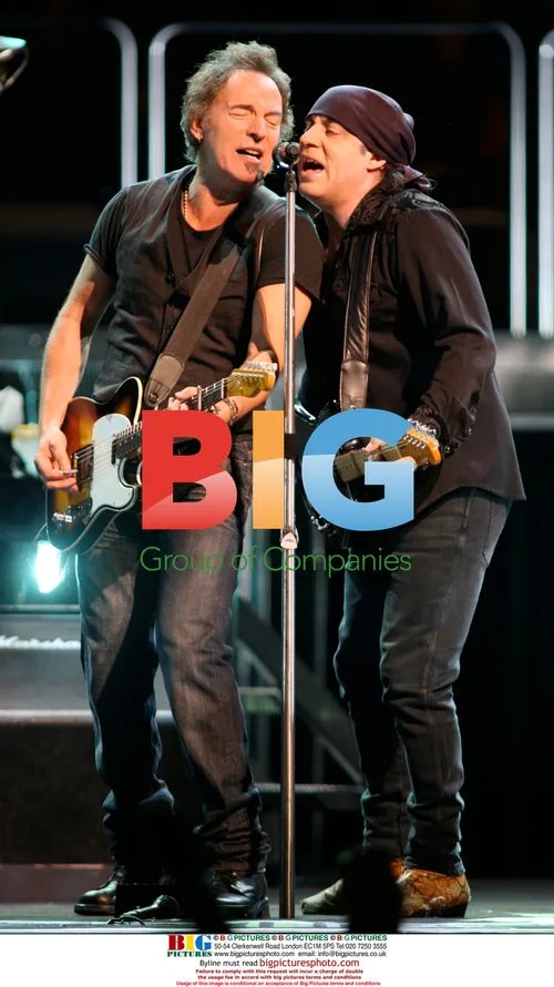 Bruce Springsteen and Little Steven perform in California