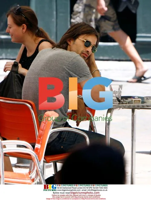 Olivier Martinez Bored in Barcelona