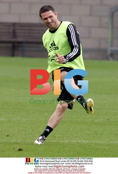 Liverpool players train for Merseyside derby