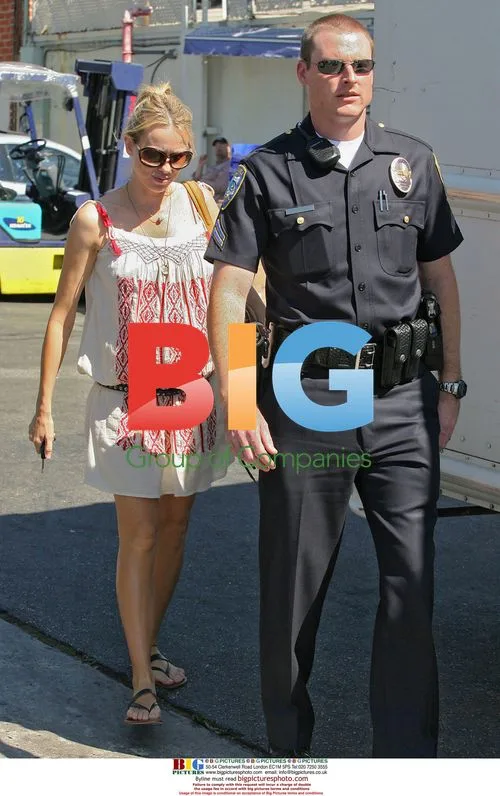 Naomi Watts Gets Manicure in Santa Monica