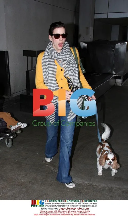 Liv Tyler with son at LAX