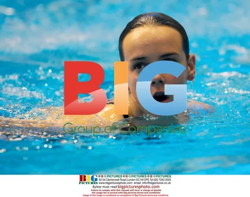 Stephanie Grimadi and daughter Pauline at diving championship