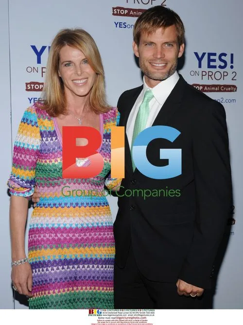 Catherine Oxenberg and Casper Van Dien