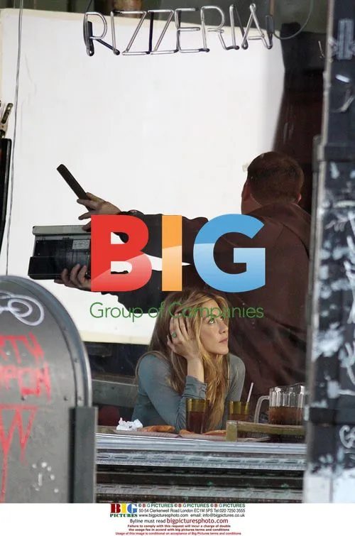 Jennifer Aniston on set of 'The Baster'
