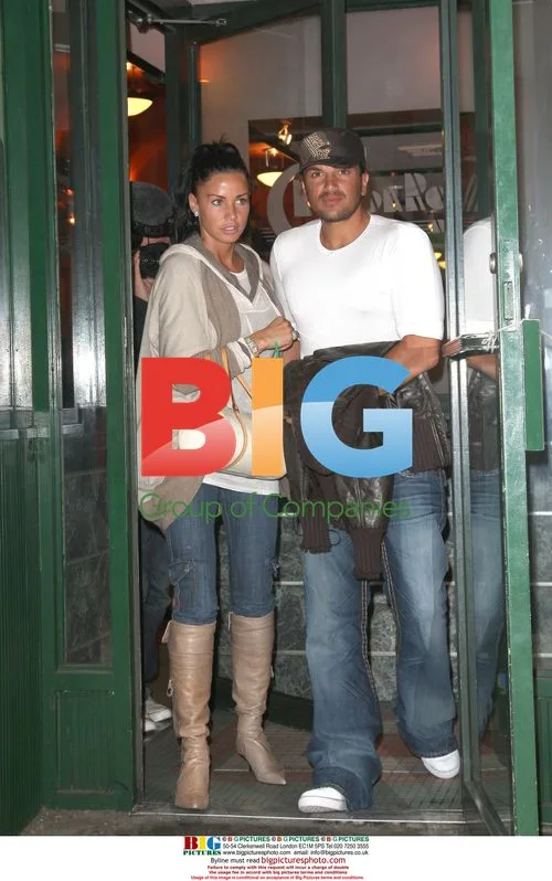 Katie Price and Peter Andre get breakfast in NYC
