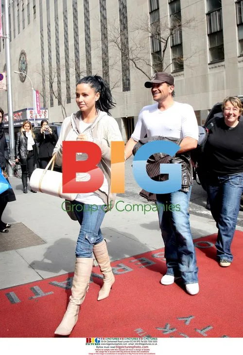 Katie Price and Peter Andre get breakfast in NYC