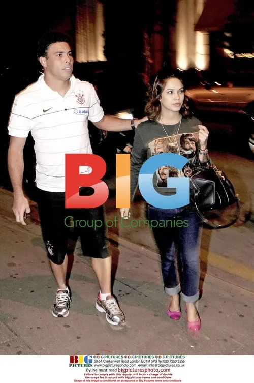 Ronaldo Dinner with Girlfriend
