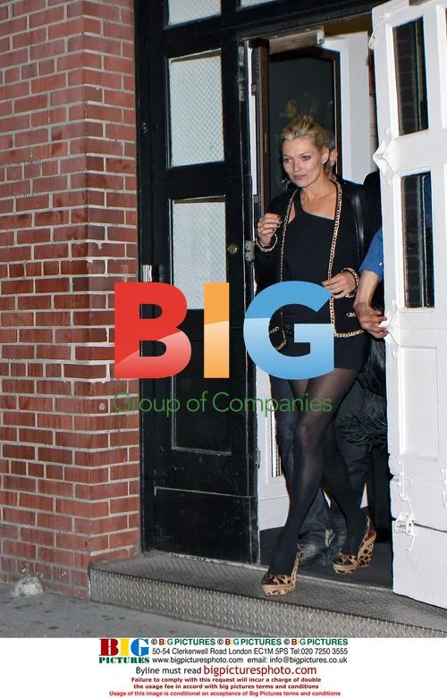 Kate Moss shops at Marc Jacobs in NYC