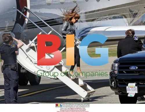 Beyonce Arrives in Vancouver for Tour