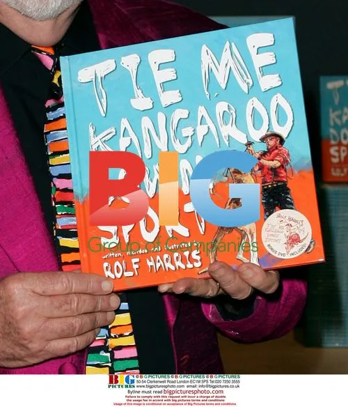 Rolf Harris Promotes Book at Signing