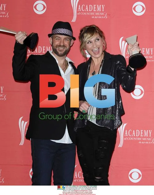 Jennifer Nettles and Kristian Bush of Sugarland at ACM Awards