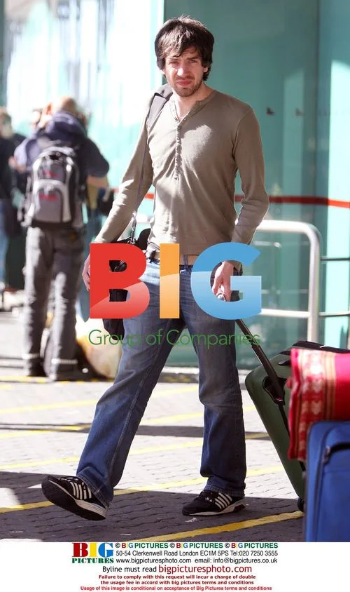 Snow Patrol band members arrive in Perth for V Festival