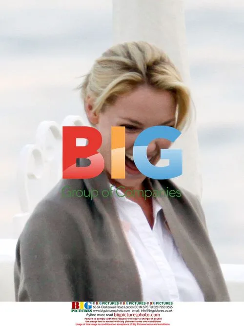 Katherine Heigl takes break from filming