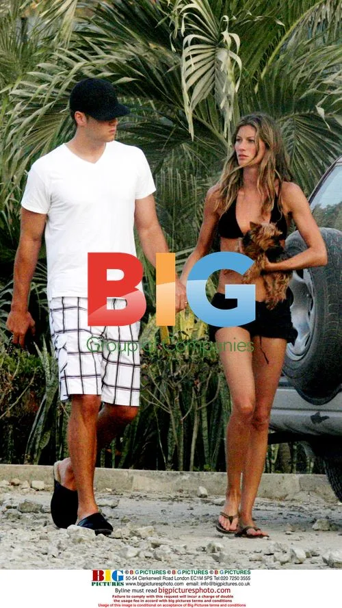 Gisele Bundchen and Tom Brady Shop in Costa Rica