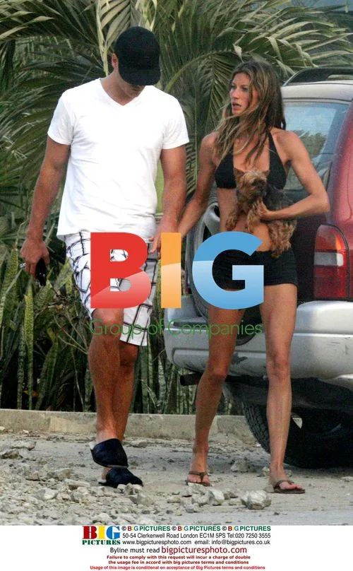 Gisele Bundchen and Tom Brady visit pharmacy in Costa Rica