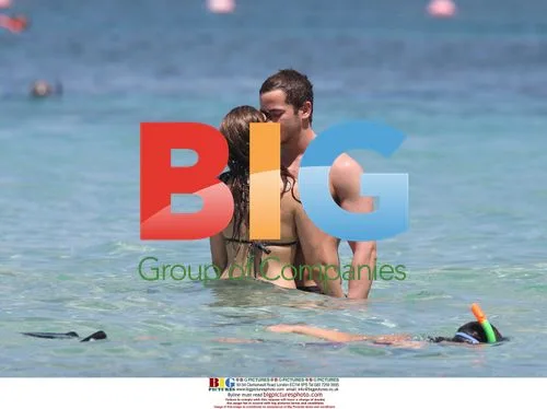 Kelly Brook and Danny Cipriani on Caribbean Vacation