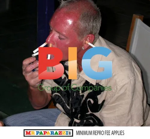 Paul Gascoigne Jokes with Cigarettes in Portugal