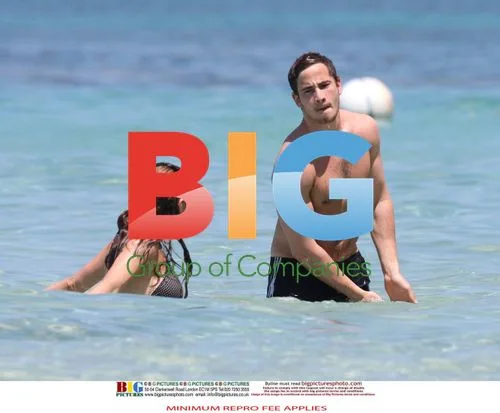 Kelly Brook and Danny Cipriani on Caribbean Holiday