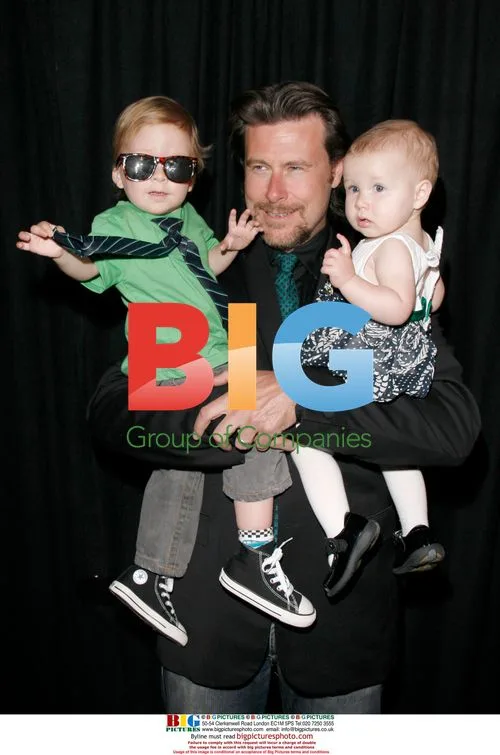 Tori Spelling book launch with Dean McDermott, Liam and Stella