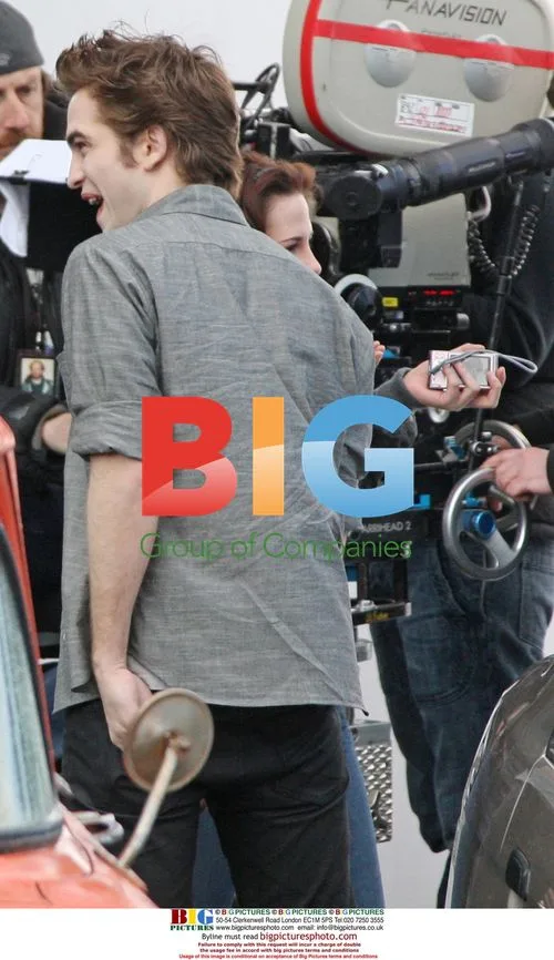 Pattinson and Stewart film Twilight sequel
