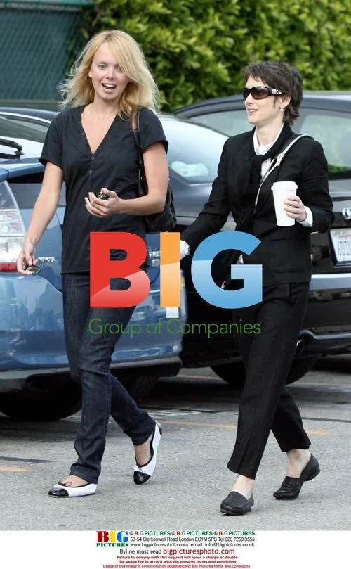 Winona Ryder meeting with real estate agent