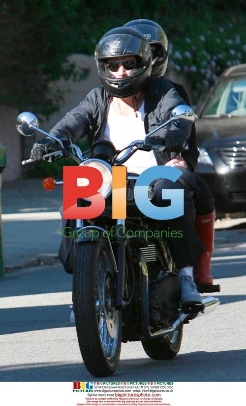 Ryan Phillippe and Abbie Cornish Ride New Bike