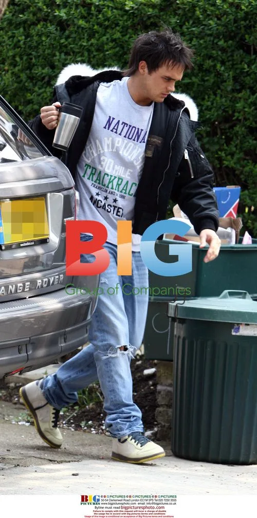 Gareth Gates Leaving London Home