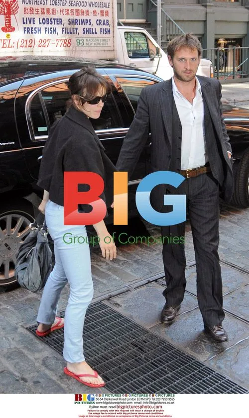 Rachel McAdams and Josh Lucas Apartment Hunting