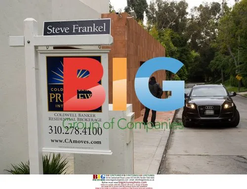 Rihanna house hunting in Hollywood Hills