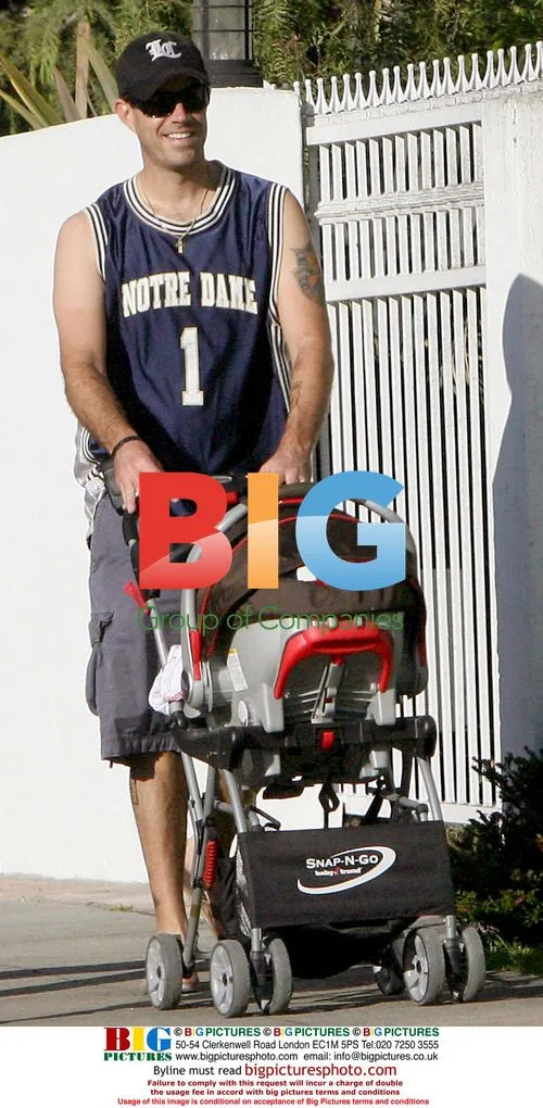 Carson Daly and Girlfriend Take Baby for Walk