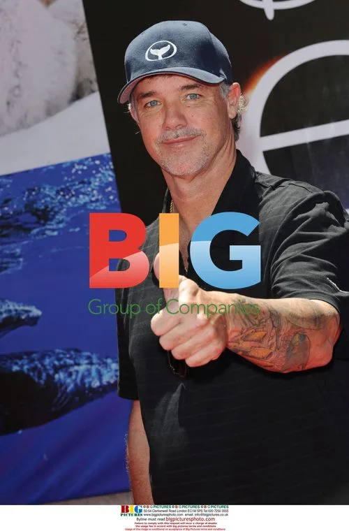 Wyland at "Earth" premiere in Hollywood