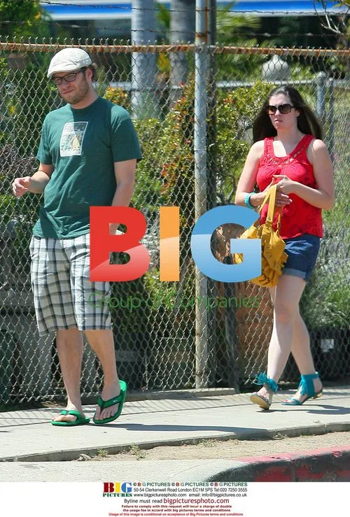 Seth Rogen and girlfriend shop for plants