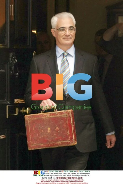 Alastair Darling with Disraeli's Budget Box