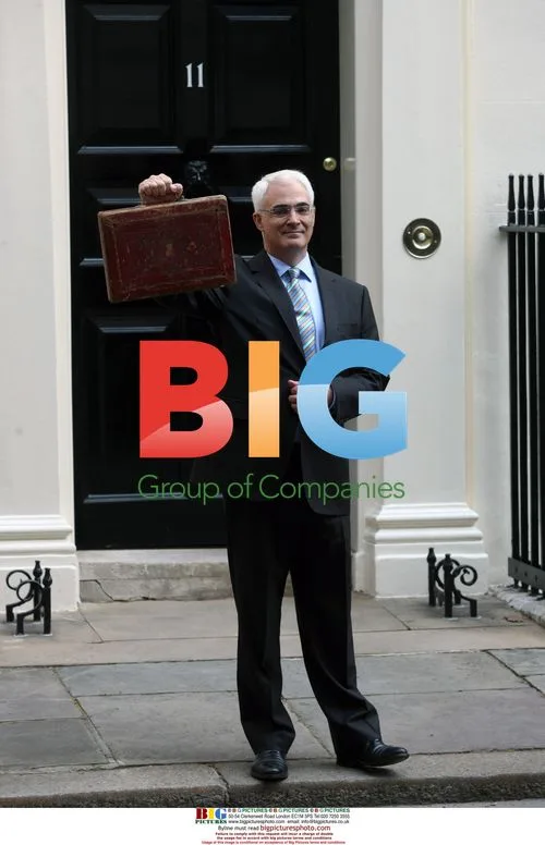 Alastair Darling with Disraeli's Budget Box