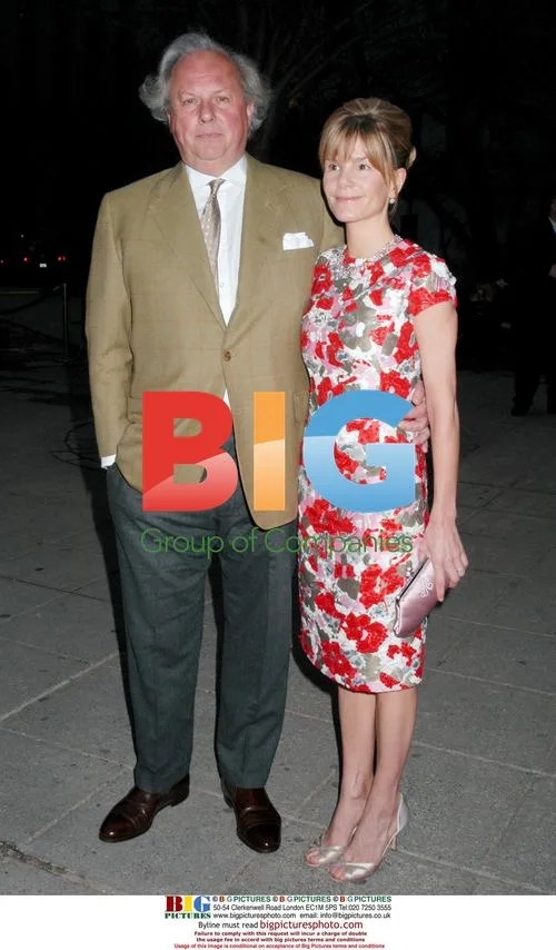Graydon Carter attends Vanity Fair Party at Tribeca Film Festival