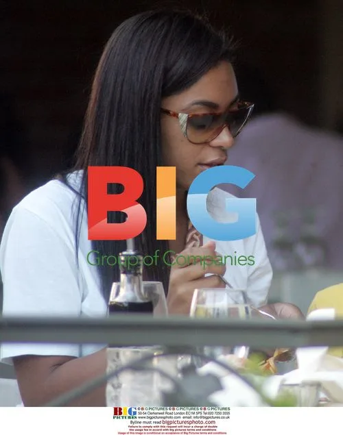 Solange Knowles and son catch lunch in Hollywood