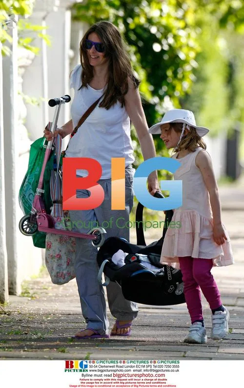 Jools Oliver Out with Daughters